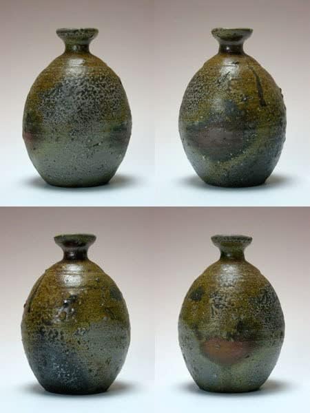 瓢箪徳利と平戸根付(蛙) 瓢箪徳利と平戸根付(蛙)